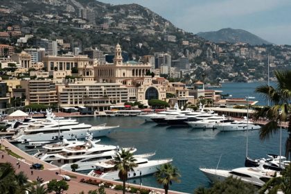 Monako: Luksusowe jachty i pałac na klifie